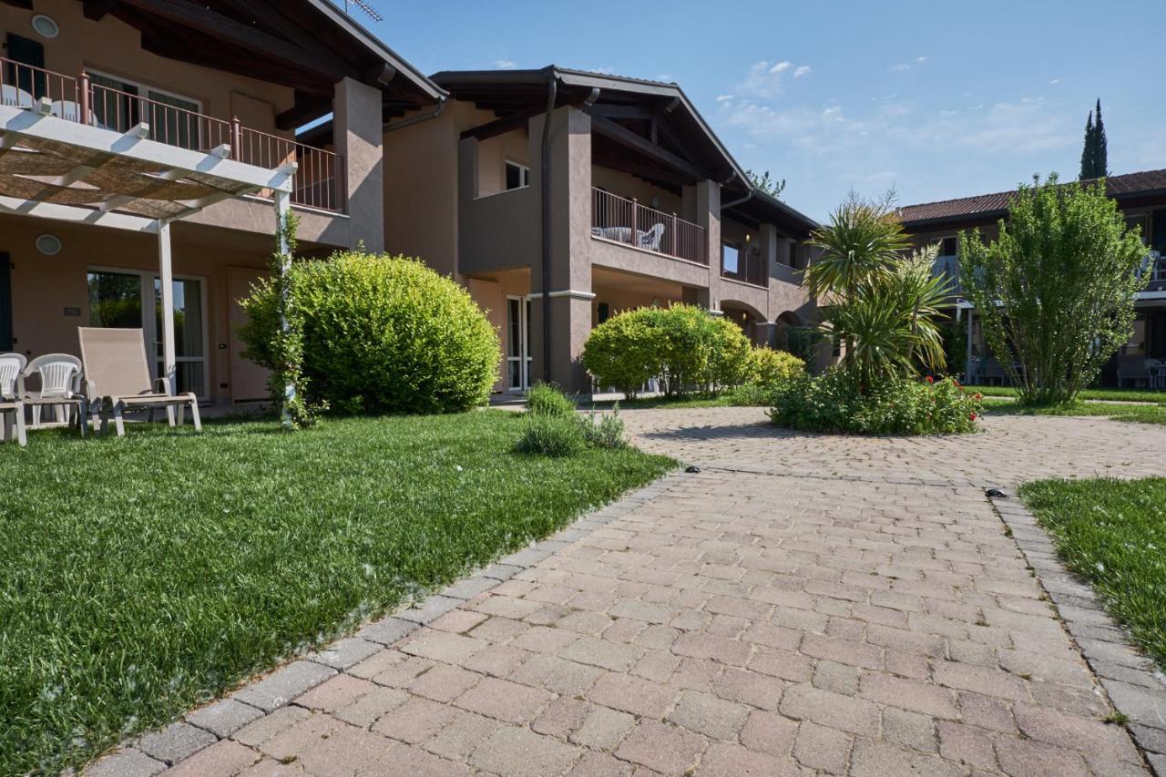 Villaggio Turistico Lugana Marina Sirmione Exterior photo