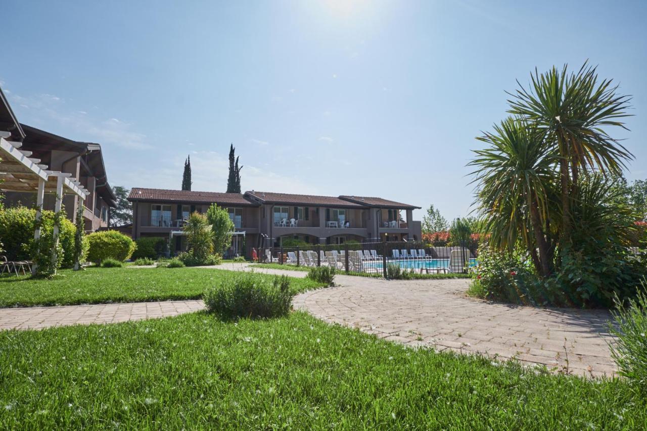 Villaggio Turistico Lugana Marina Sirmione Exterior photo